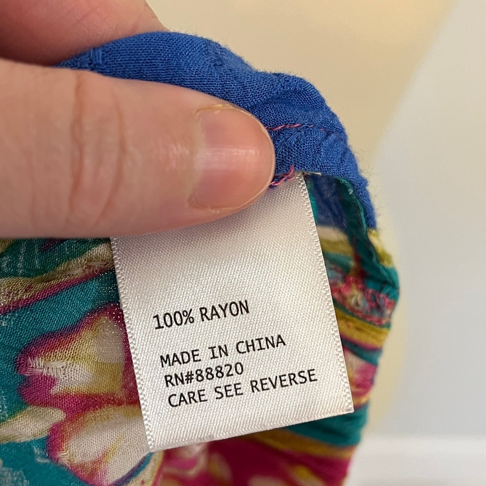 Colorful Floral Women's Top haute hippie - Picture 7 of 8